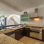 Ph Close Beach Calle 6 With Jacuzzi